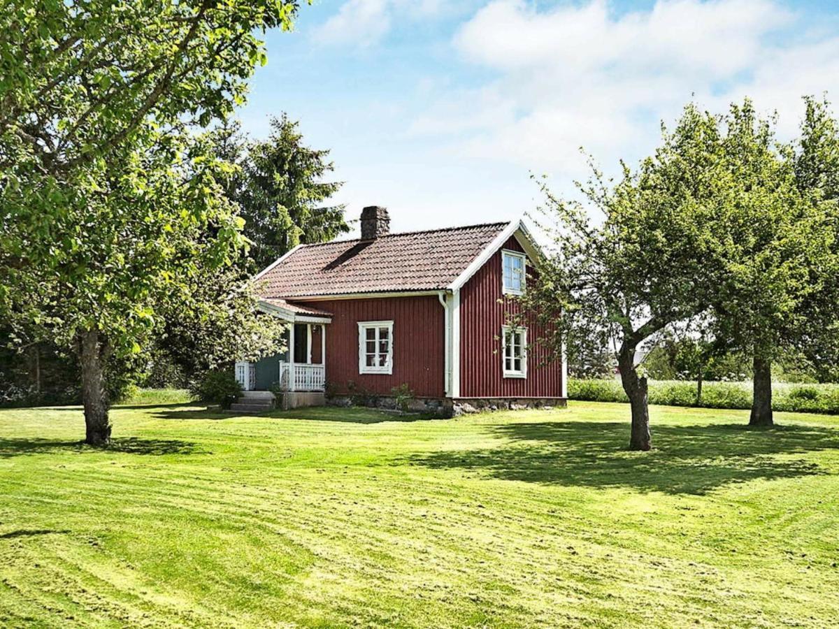 4 Person Holiday Home In Ankarsrum Hult  Esterno foto